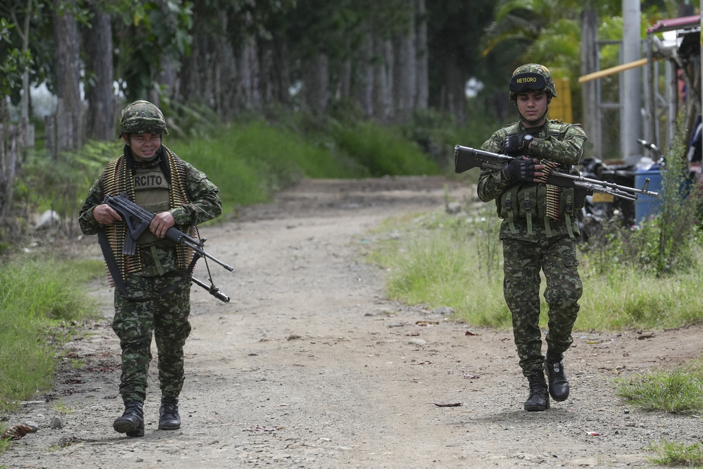 Κολομβία: Συμφωνία της κυβέρνησης για ειρηνευτικές διαπραγματεύσεις με αντάρτες – αντιφρονούντες των πρώην FARC