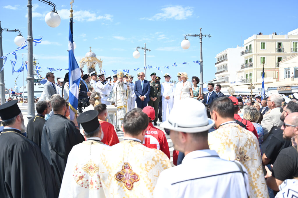 Ν. Δένδιας από την Τήνο: Βαδίζουμε για τις ισχυρότερες Ένοπλες Δυνάμεις που είχε ποτέ η πατρίδα μας στη μακραίωνη ιστορία της