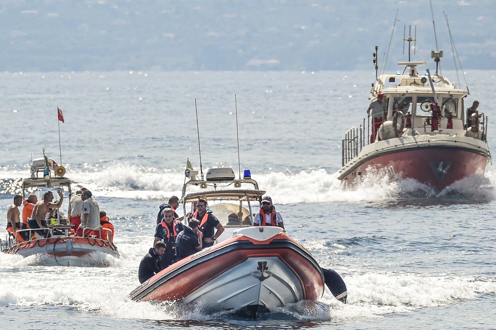 Ναυάγιο στη Σικελία: Πληροφορίες ότι εντοπίστηκε το τελευταίο πτώμα